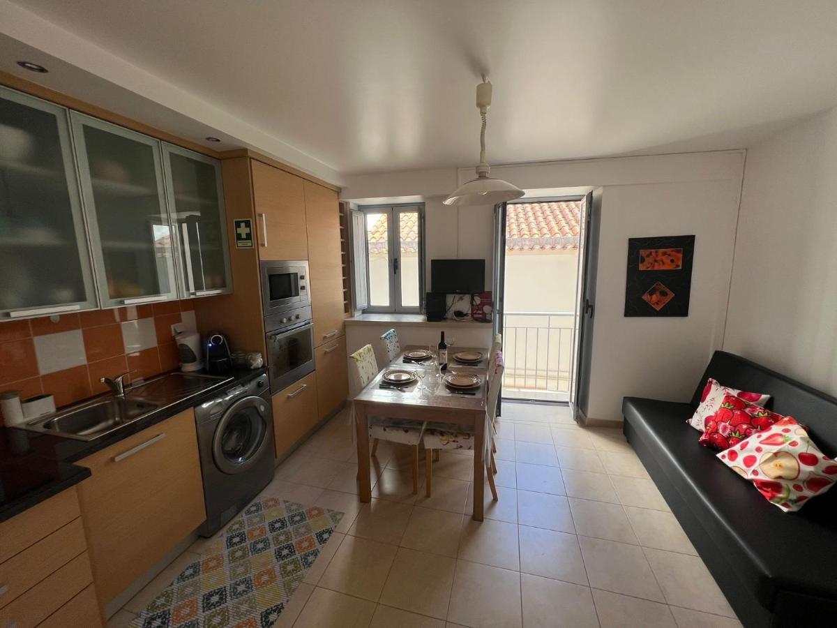 Apartamento Familia Silva Nazaré Eksteriør billede