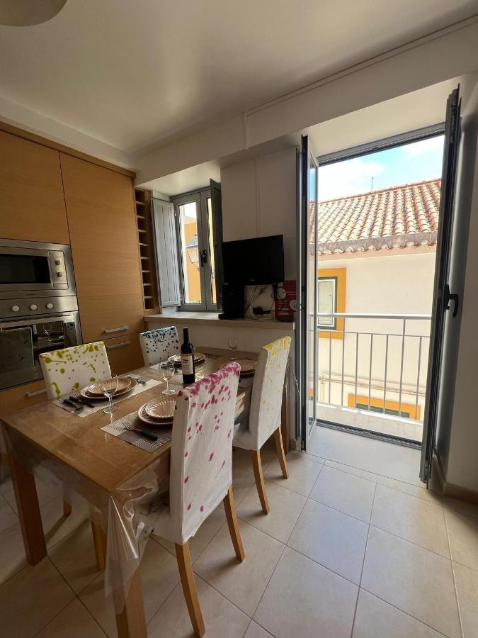 Apartamento Familia Silva Nazaré Eksteriør billede